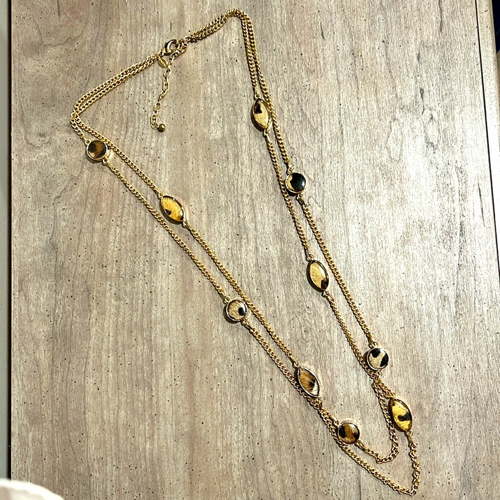 CHICO’S NECKLACE w/CHEETAH PRINT BEADS